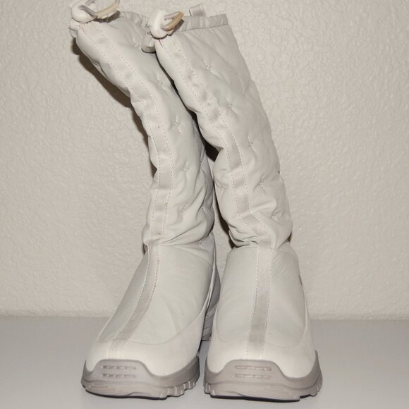 NWOB Columbia Erial Snow Boots, Women Size US 7.5 - Picture 6 of 13